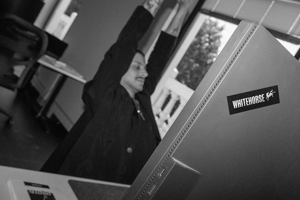 agenzia cretività piacenza whitehorse
